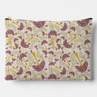 Whimsical Autumn Forest Pattern – Hand-Drawn Mushr Etui