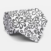 Whimsical Black White Spiral Floral Leafs Pattern Stropdas (Opgerold)