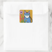 Whimsical Blauwe Kat met Roze Bloem Folk Art Vierkante Sticker (Tas)