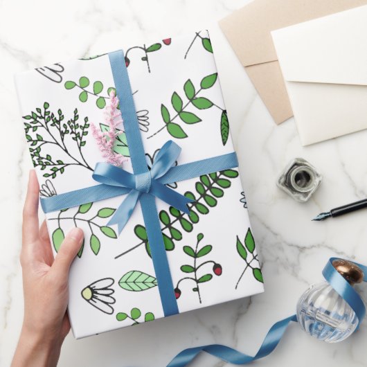 Whimsical Blue Flowers en Forest Leaves Cadeaupapier (Geschenken)
