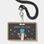 Whimsical Blue Owl Horizontal Hall Pass Badge (Voorzijde met lanyard)