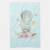 Whimsical Bunny Riding in een luchtballon Theedoek (Verticaal)