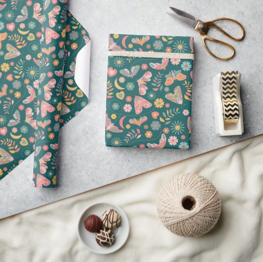 Whimsical Butterflies en Bloemen Patroon Cadeaupapier (Crafts)
