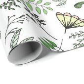 Whimsical Butterfly en Forest Leaves Cadeaupapier (Rol Hoek)