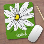 Whimsical Daisy - avocado vert nom de script tenda<br><div class="desc">Un dessin zen et fantaisiste d'une marguerite. Les lignes modernes sont dessinées à la main et comprennent des pétales blancs et un centre jaune pour la fleur. L'arrière - plan est un vert vif - et le nom est un script tendance en blanc. Vous pouvez ajouter un nom, un monogramme...</div>
