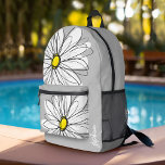 Whimsical Daisy - gris - nom de script tendance<br><div class="desc">Un dessin zen et fantaisiste d'une marguerite. Les lignes modernes sont dessinées à la main et comprennent des pétales blancs et un centre jaune pour la fleur. L'arrière - plan est un gris pastel doux - et le nom est un script tendance en blanc. Vous pouvez ajouter un nom, un...</div>