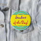 Whimsical "Étudiant du jour !" Badge (En situation)