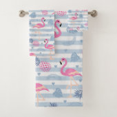 Whimsical Flamingo & Pineapple Pattern Bad Handdoek (Insitu)