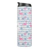 Whimsical Flamingo & Pineapple Pattern Monogram Thermosbeker (Geroteerd rechts)