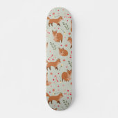 Whimsical Fox Pattern Skateboard (Voorkant)