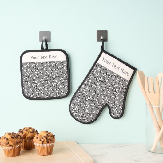 Whimsical Gray Polka Dot Doodles Pattern Ovenwant & Pannenlap Set (Insitu(Ophanging))