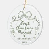 Whimsical Hand Drawn First Christmas Married Keramisch Ornament (Links)