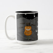Whimsical Happy Pumpkin-Man en gedicht-Mok Tweekleurige Koffiemok (Links)