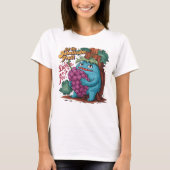 Whimsical karakter met Jabuticaba druiven T-shirt (Voorkant)