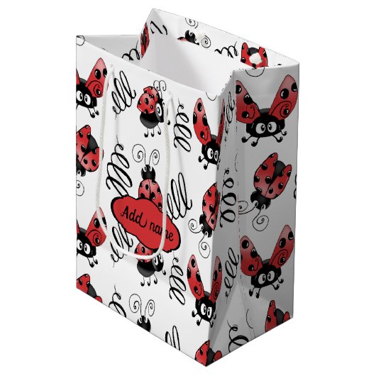 Whimsical Ladybug and Swirls Medium Gift Bag Cadeauzakje (Voorkant Gekanteld)