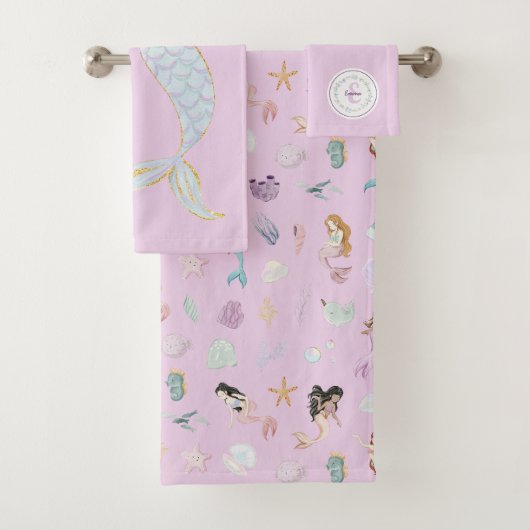 Whimsical Mermaids Monogram Bad Handdoek (Insitu)
