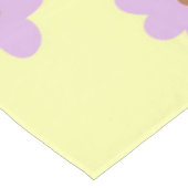 Whimsical Paarse & Gele Bloemen Retro Vrolijk Tafelkleed (Gekanteld)