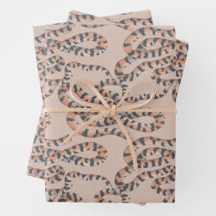 Whimsical Pastel Peach & Sinaasappel Snakes Inpakpapier Vel
