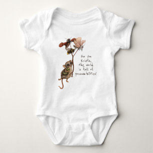 Whimsical Possum en Inspirerend Adventure Quote Romper
