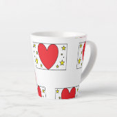 Whimsical Red Heart and Gold Stars Latte Mug (Angle droit)