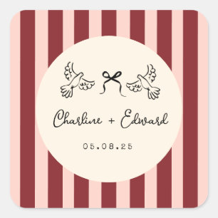 Whimsical rode en blush roze gestreepte trouw vierkante sticker