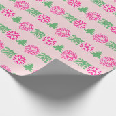 Whimsical Roze & Groene Kerstboom Holly Krans Cadeaupapier (Hoek)