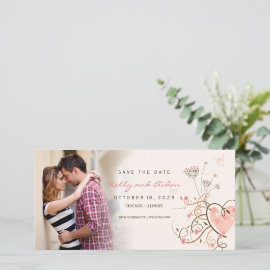 Whimsical roze zoete hart vlinder wervelt foto save the date (Staand voorkant)