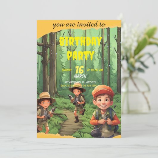 Whimsical Safari Aventure Anniversaire Invitation (Debout devant)