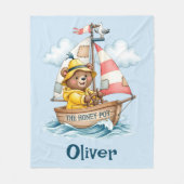 Whimsical Sailor Bear on Sailboat Fleece Deken (Voorkant)