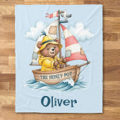 Whimsical Sailor Bear on Sailboat Fleece Deken