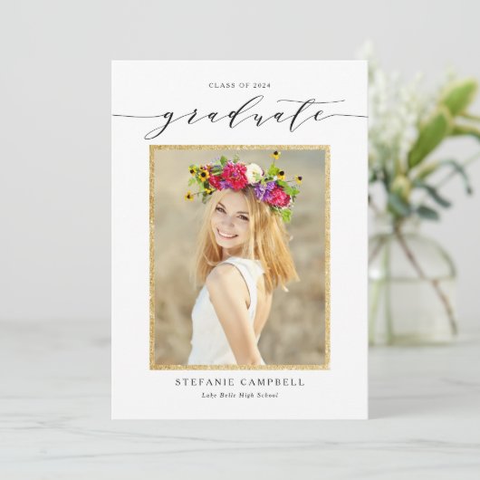 Whimsical Script Glitter Afstudeerklas 2026 Aankondiging (Staand voorkant)