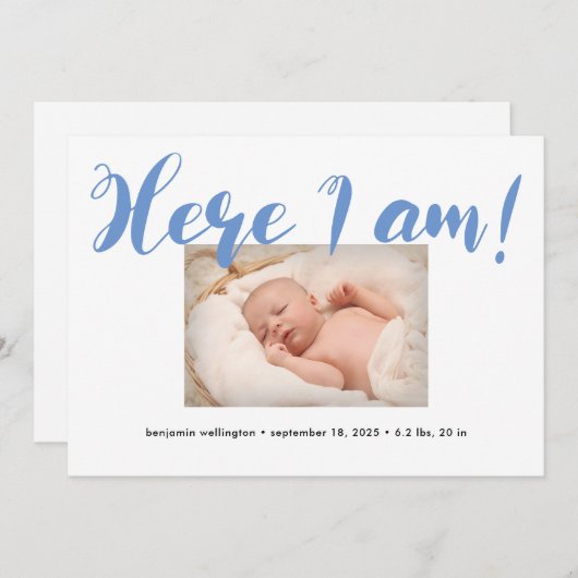 Whimsical-script hier ben ik Blue Boy Birth Aankondiging (Voorkant / Achterkant)