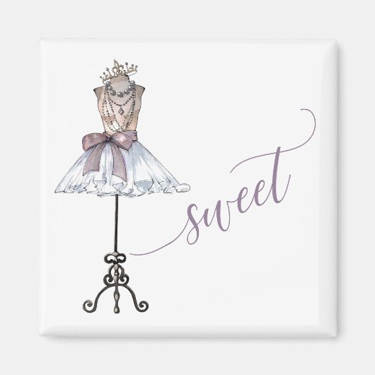 Whimsical "Sweet" Mannequin met Tutu Magneet (Voorkant)