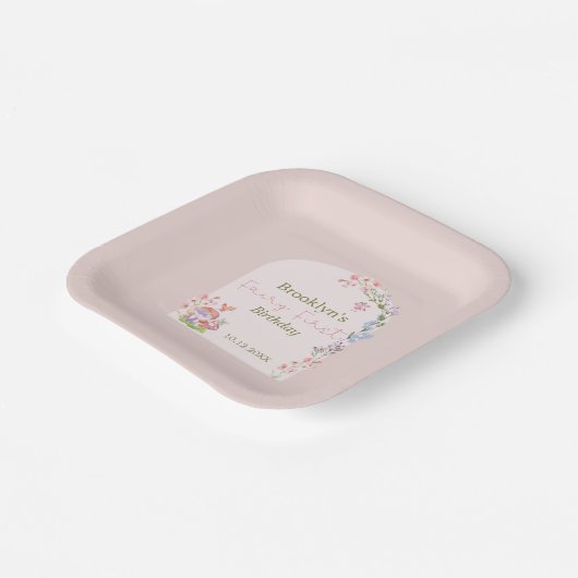 Whimsical Waterverf Mushroom Fairy Eerste Verjaard Papieren Bordje (Gebogen)