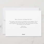 Whimsy Script Vrolijk en getrouwd Kerstmis 3 foto Feestdagenkaart (Achterkant)