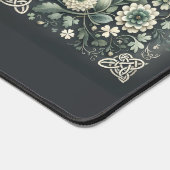 Whispered Clover Knotwork Garden Bureaumat (Hoek)