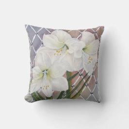 WHITE AMARYLLIS MONOGRAMMED KUSSEN