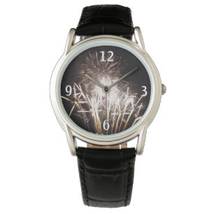 White and Gold Fireworks I Patriottic Celebration Horloge