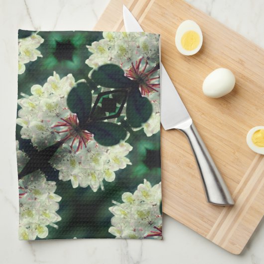 White Azalea Flower with Raindrops Pattern Theedoek (Quarter Fold)