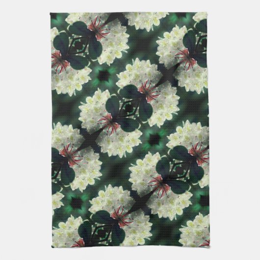 White Azalea Flower with Raindrops Pattern Theedoek (Verticaal)