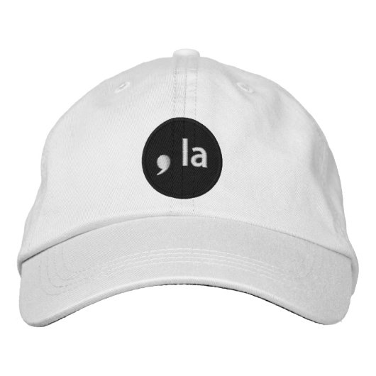 White Baseball Pet with ,la Logo (Voorkant)