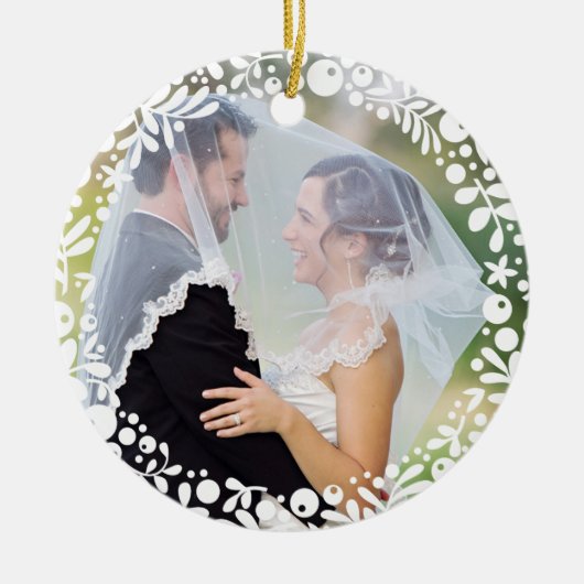 White Berry Framed Wedding Photo with Custom Text Keramisch Ornament (Voorkant)