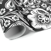 White & Black Floral DamasPattern Cadeaupapier (Rol Hoek)