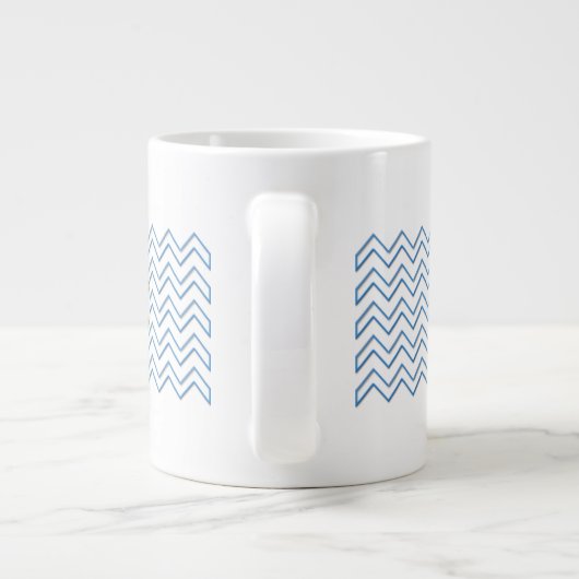 White Blue Chevron Pattern Mok (Achterkant)