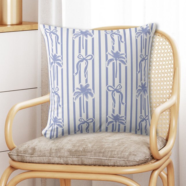 White Blue Coastal Palm Trees Bows Stripes Pattern Kussen (In situ)