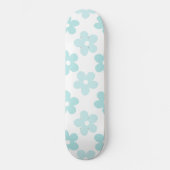 White Blue Daisy Flowers Retro Pattern Skateboard (Voorkant)