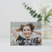 White Brush Kalligrafie Klasse van 2025 Afstuderen Briefkaart (Staand voorkant)