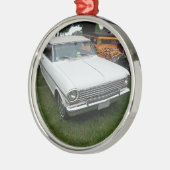 white chevy 1963 nova met chroom front uitzicht metalen ornament (Links)
