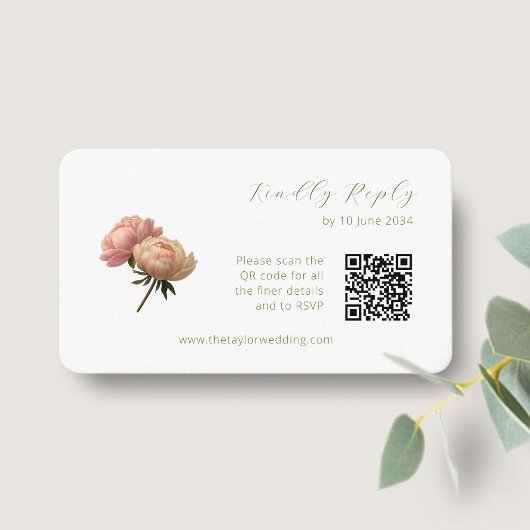 White | Chic Rose Wedding RSVP QR Code Informatiekaartje