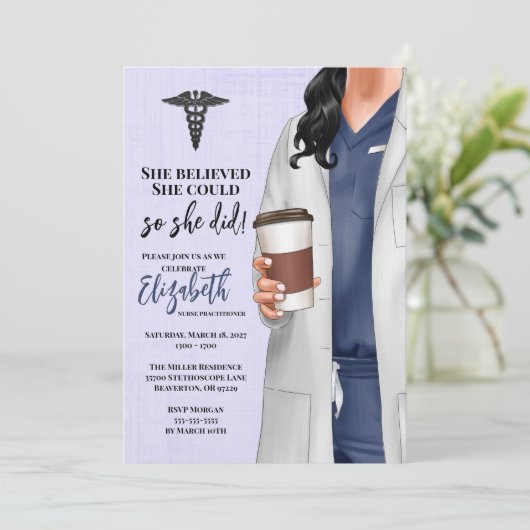 White Coat Médicale School Graduation Invitation (Debout devant)